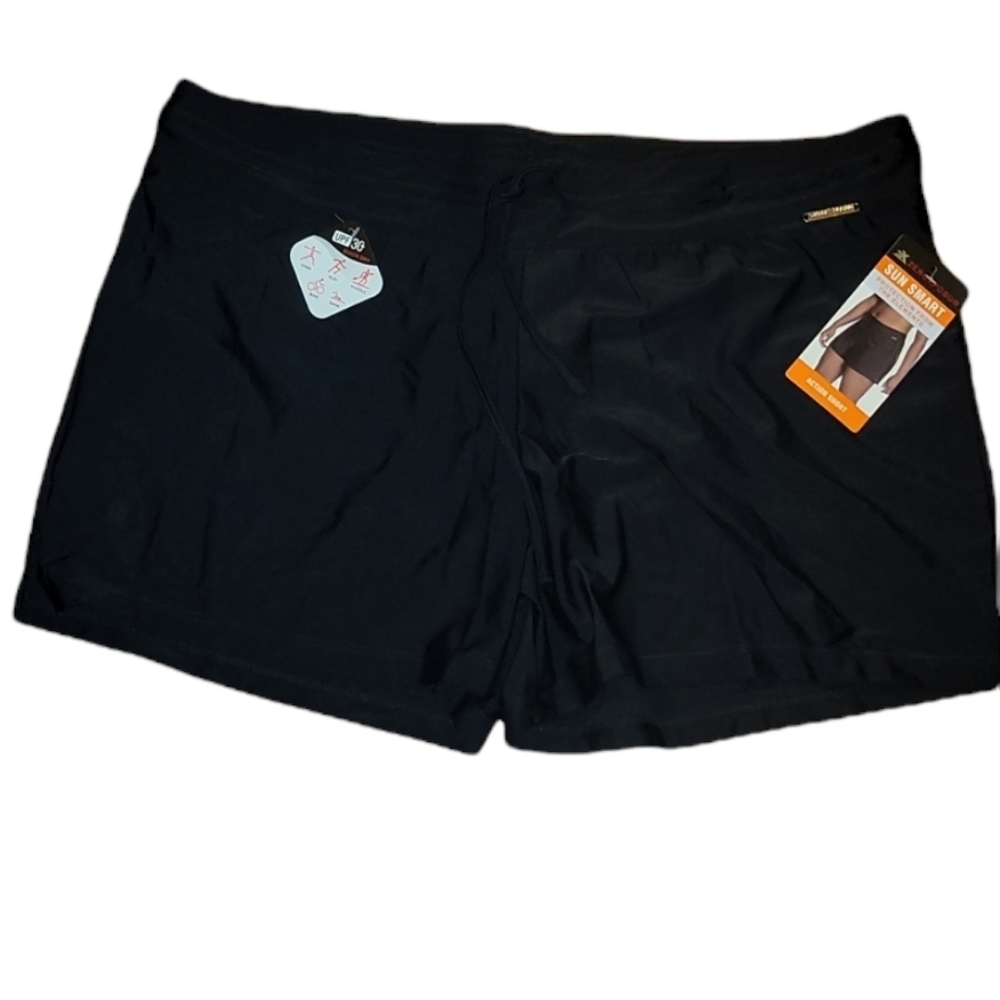 Nwt Action short